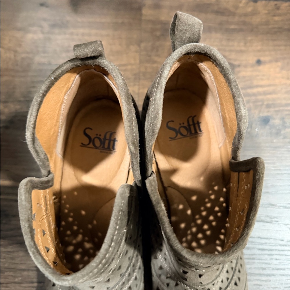 Booties - Picture 2 of 3